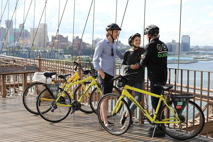 Private Brooklyn Bridge Guided Bike Tour - Photo 1 of 8